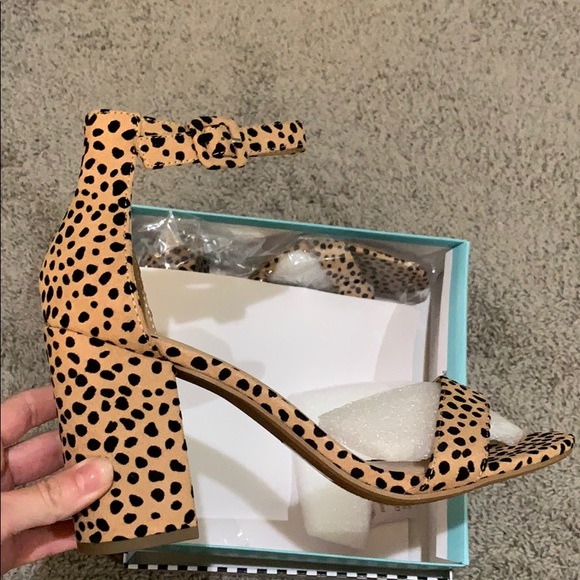 Cheetah Print Leopard Flatform Open Toe Heels Tan - Picture 2 of 2